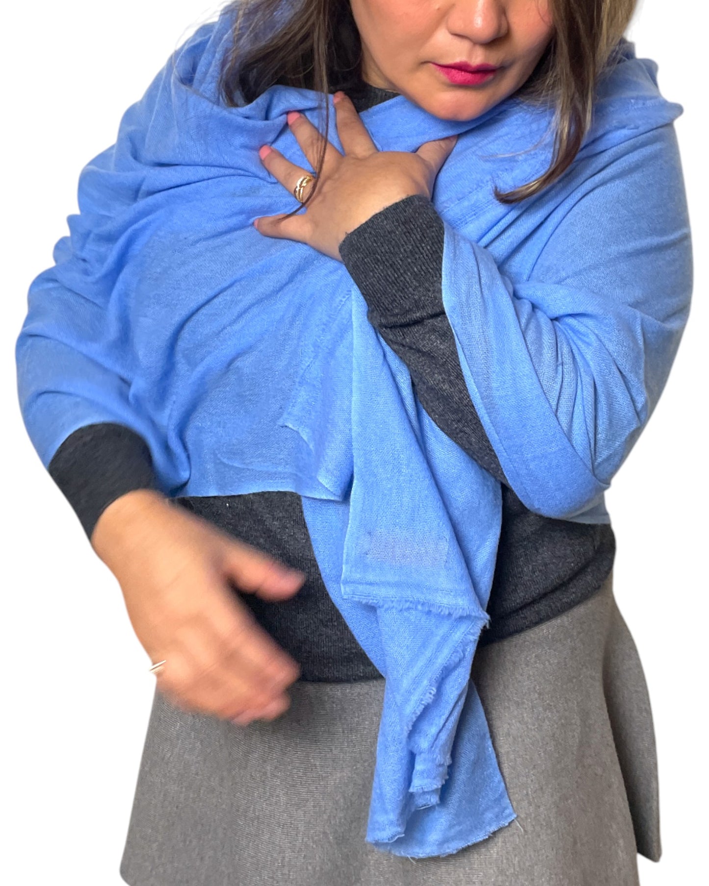 „Sky Blue Essence“ – Handgewebter Kaschmir-Schal aus Nepal leicht