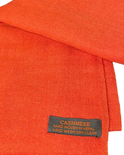 „Solar Ember“ – Handgewebter Kaschmir-Schal aus Nepal label