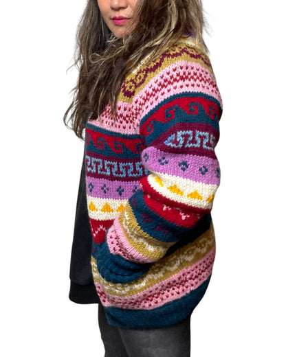 „Syangja“ – Handgestrickte Nepal-Cardigan Seite