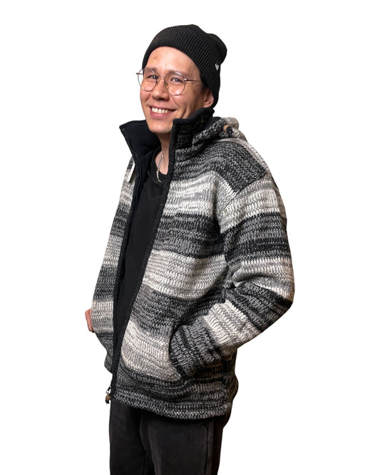 "Tanchok" Handgestrickte Wolljacke Nepal Offen