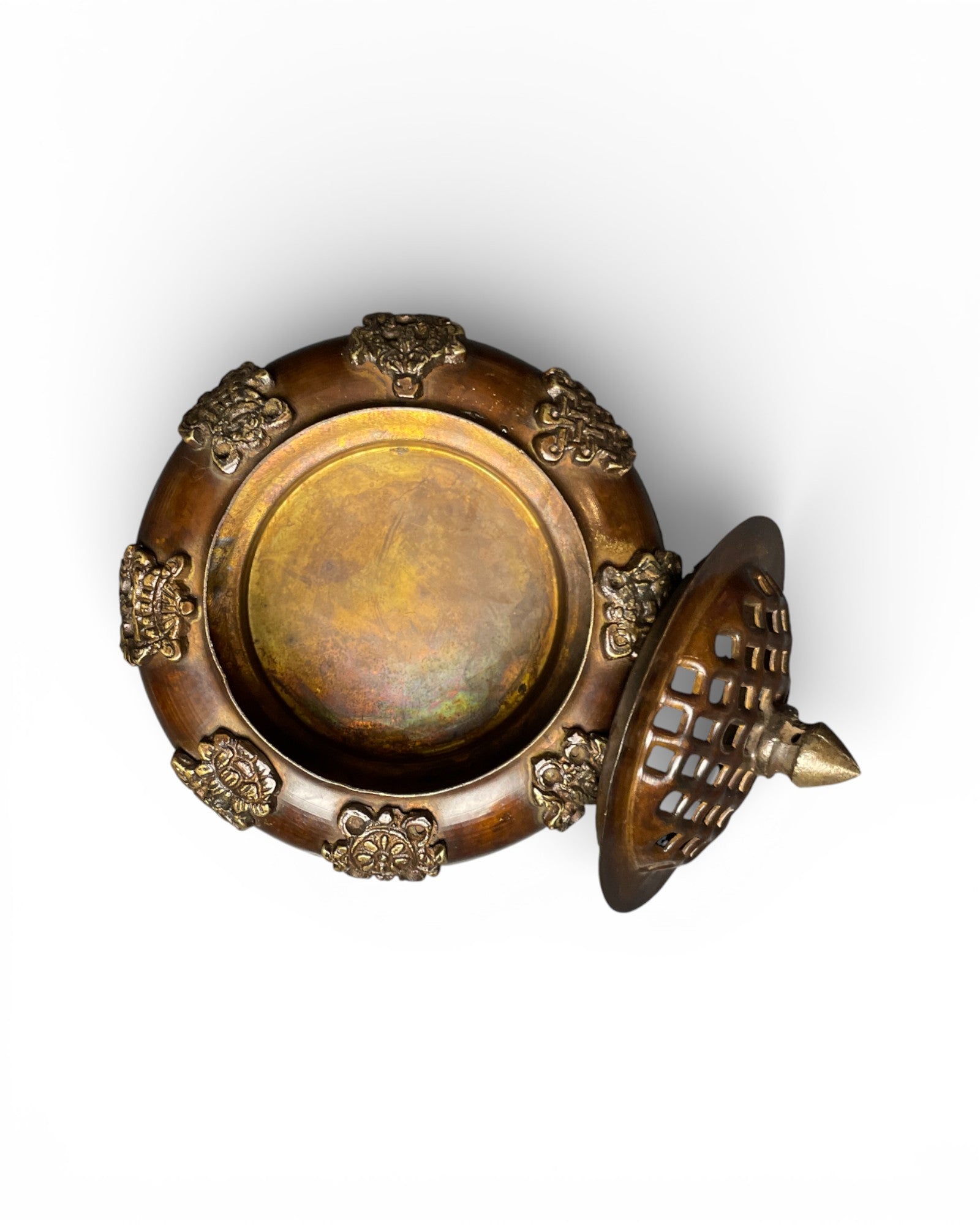 Tibetisches Räuchergefäss aus Kupfer mit Deckel – Tashi Tagye Glückssymbole von oben