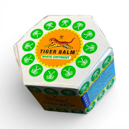 Tiger Balm White Original Weisser Tigerbalsam 9 ml sechseckige Verpackung weiss gruen gelb Himalaya Vibes Bern