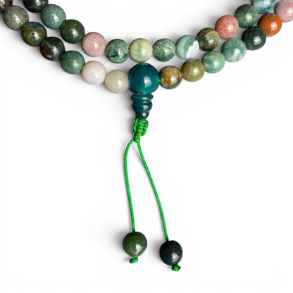 Indischer Achat Mala Guru-Bead Detail – türkisfarbener Abschlussstein grüner Faden, Himalaya Vibes
