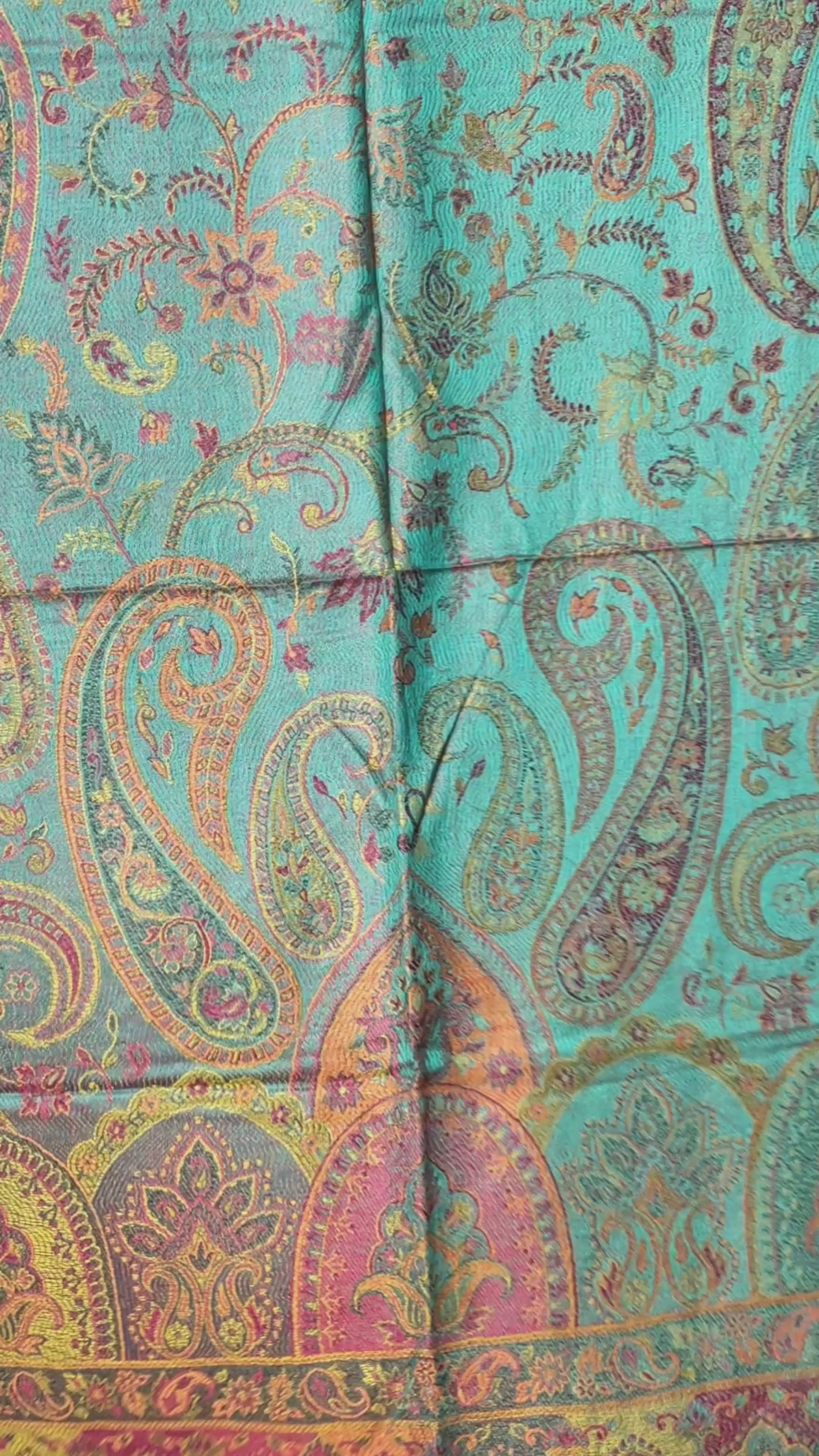 Muster Detail: Paisley Muster Detail Smaragdgrün Gold Schal Video