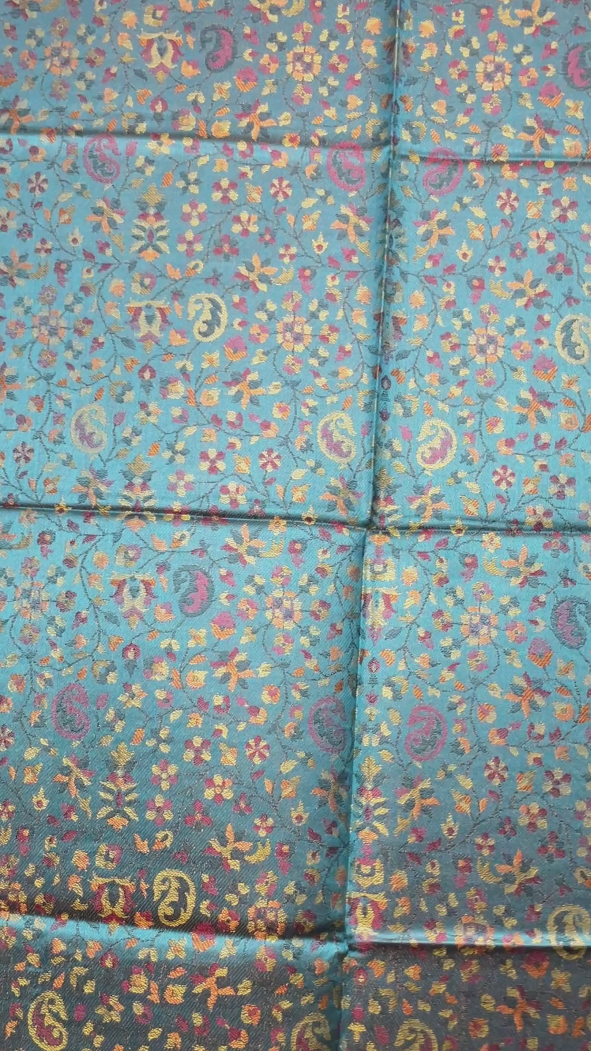 Original Jacquard Schal aus Indien in Türkis mit Paisley- und Blumenmuster. Wendbarer Leinen-Seide-Schal, luxuriöse Unisex Stola für alle Jahreszeiten. Video