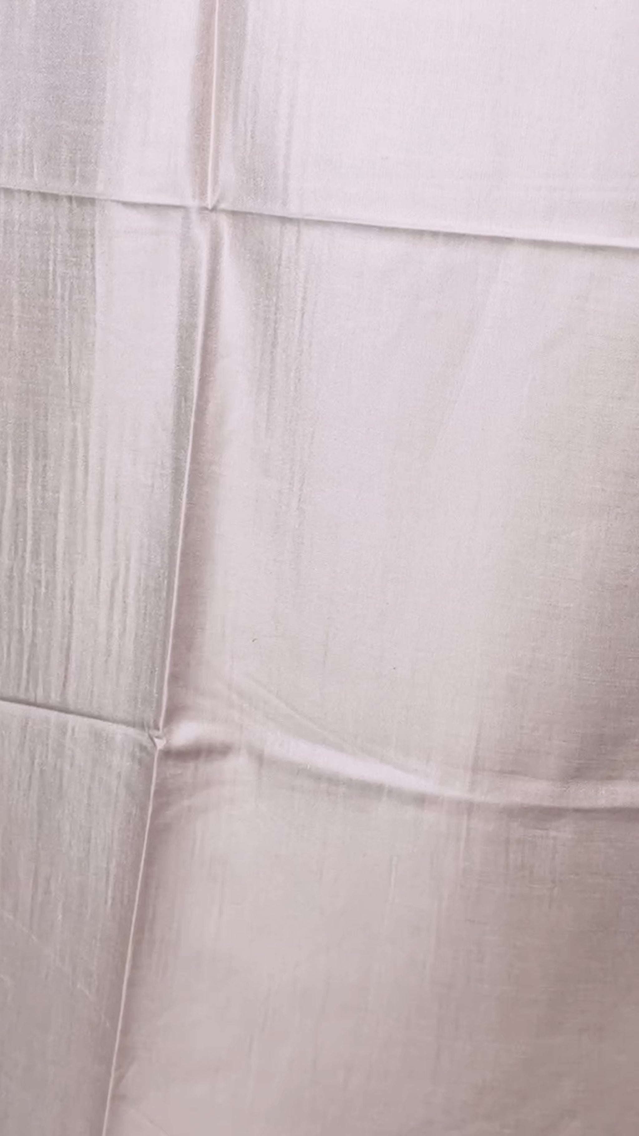 Seidenschal aus Indien in Puderrosa mit feinem Muster – luxuriöses Seidentuch für Damen & Haare, Unisex video