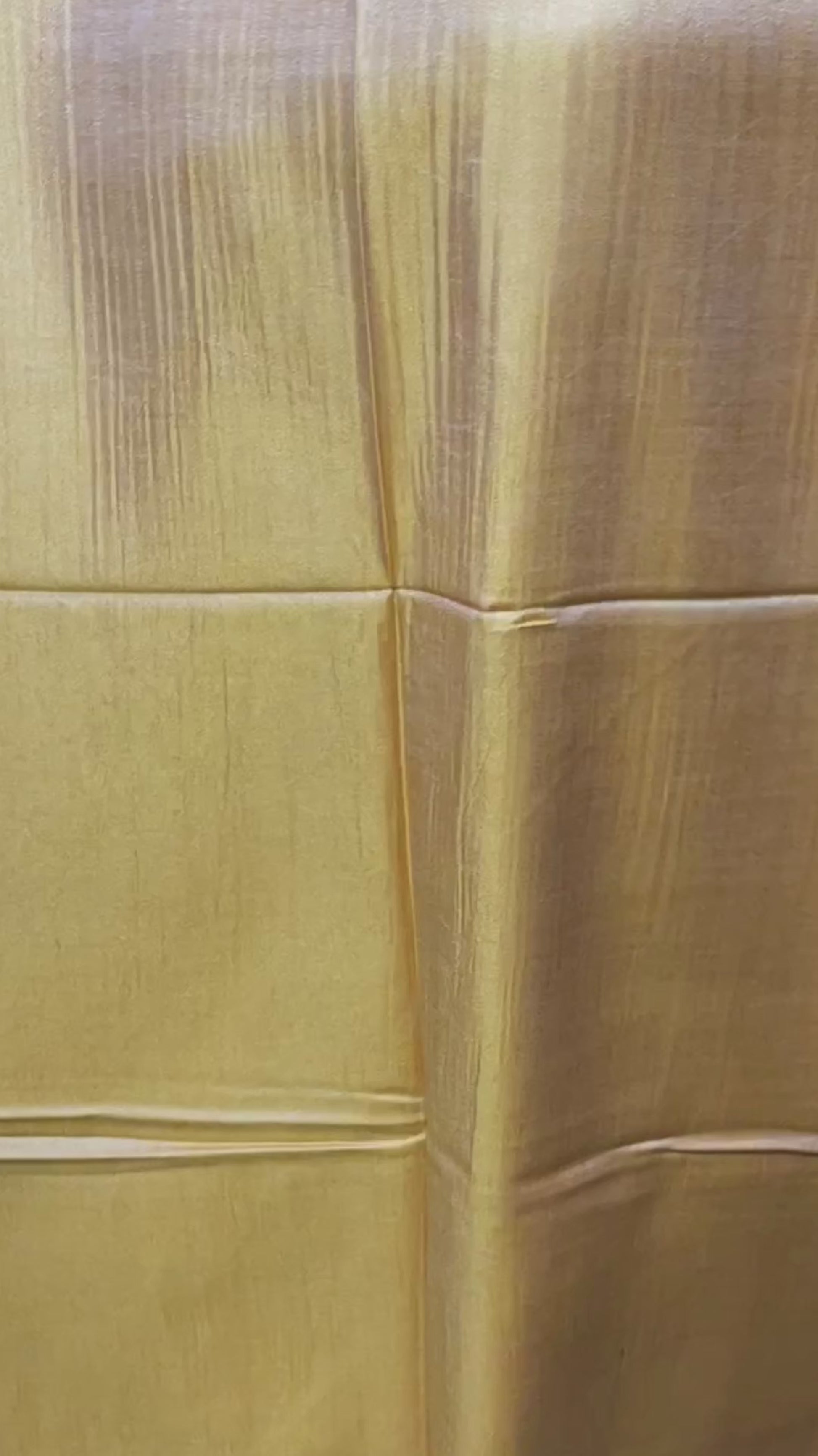 Luxuriöser Seidenschal aus Indien in Goldgelb mit Wende-Optik, Seidentuch Damen, Seidenschal für Haare, Unisex, 200x75 cm Video