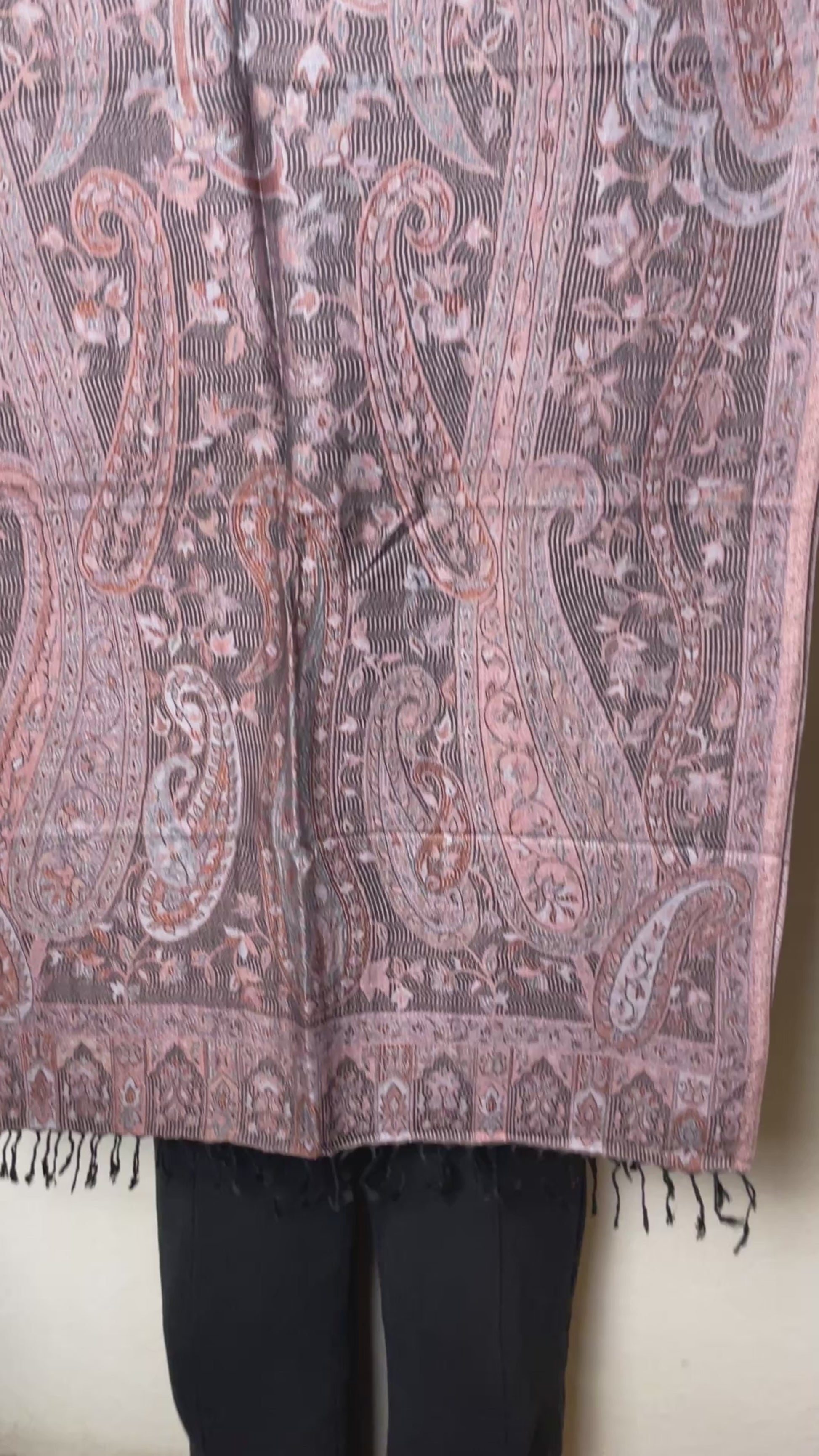 Rose Silver Noir Elegance Paisley Schal Seide Viskose Video