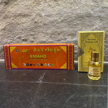Räucher & Duft Set: Emaho Räucherstäbchen und Nag Champa Parfümöl – Himalaya Vibes Bern