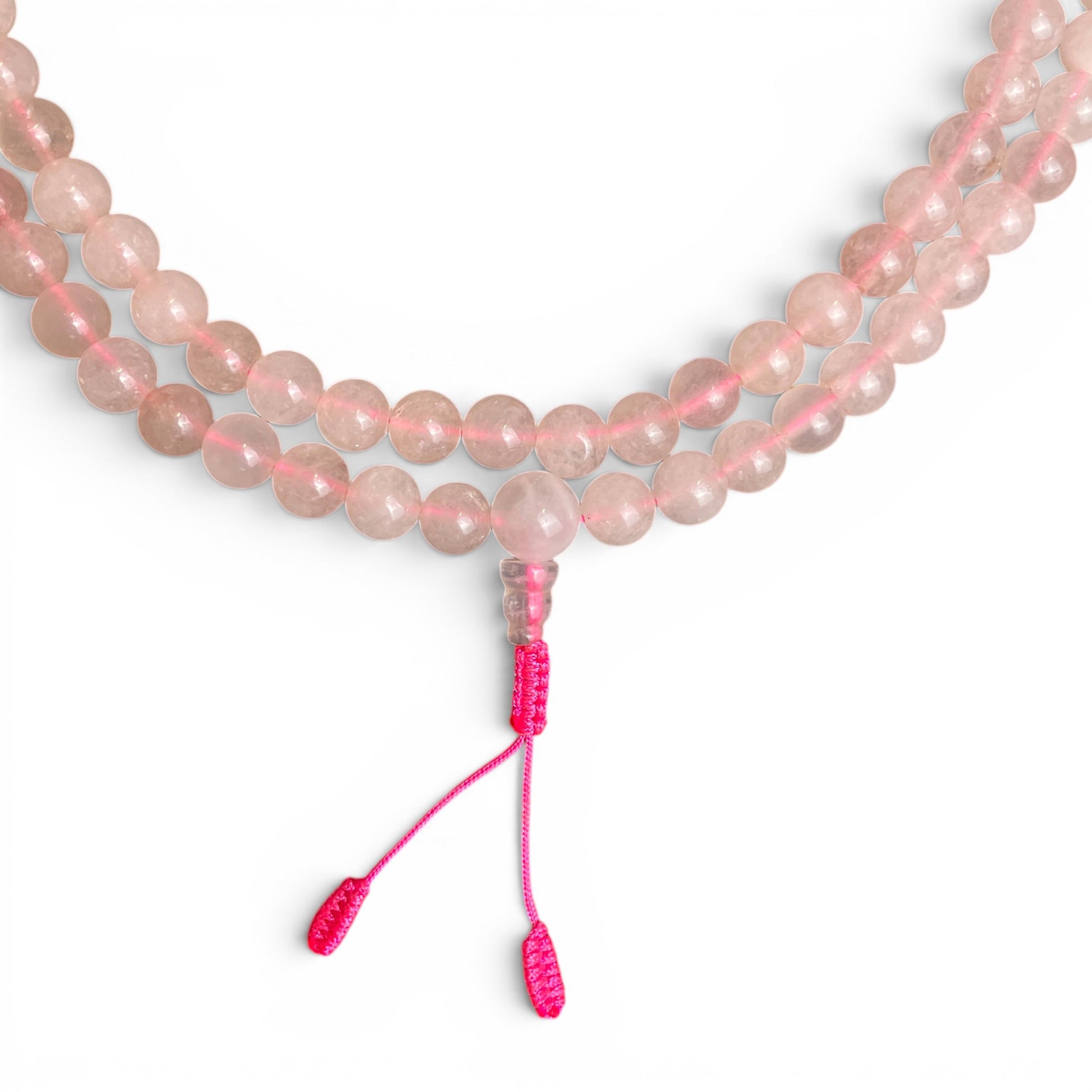 Rosenquarz Mala Guru-Bead Detail – pinker Faden Endknoten, Naturstein Mala Bern
