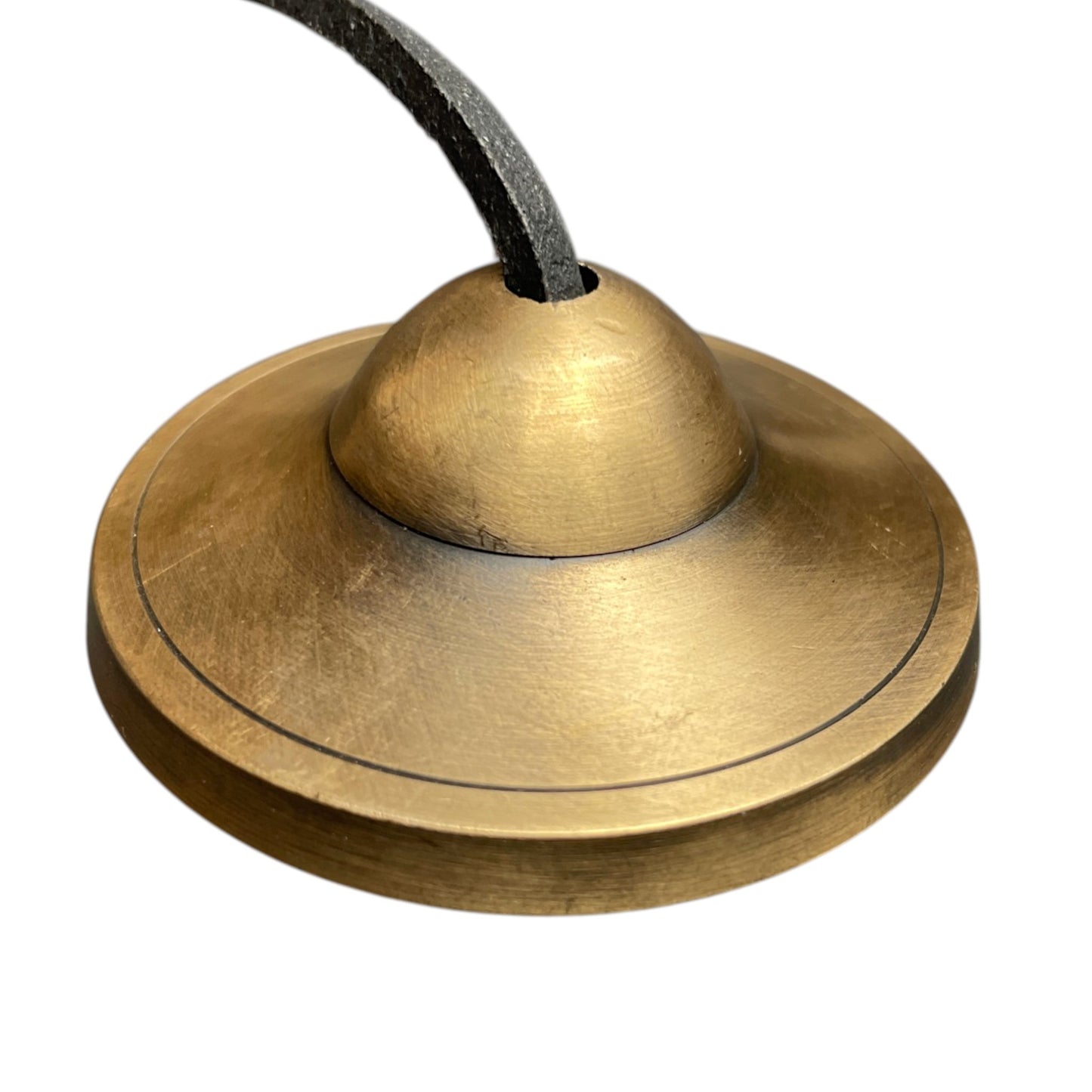 Tingsha Zimbeln Nahaufnahme Oberseite – feiner Rillenring blank Messing 6cm, Himalaya Vibes
